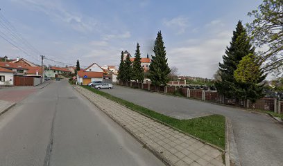 Parkoviště u hřbitova