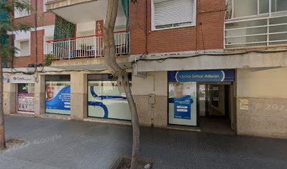 Clínica Dental Adeslas en Sant Boi de Llobregat