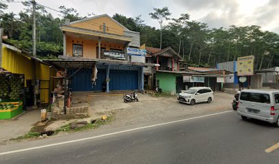 Warung Pecel Lele Pak Slamet Sigaluh