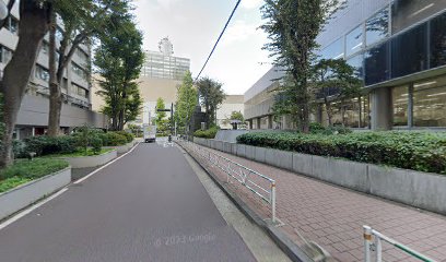 渋谷区役所前公共地下駐車場NHK側入口