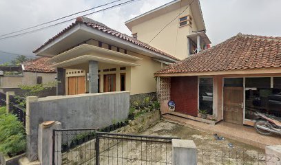 Rumah Keluarga Pak A. Purnomo