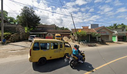 Cucian Mobil Tiga Putra