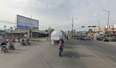 Simp lampu merah kp. Lalang