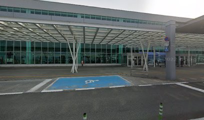 タイムズカー 徳島空港前店（レンタカーカウンター）