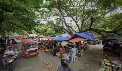 Parkir Mobil Pasar Kranggot