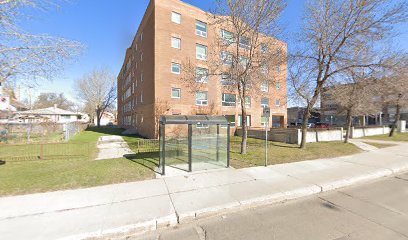 970 Sherbrook