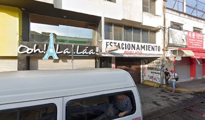 Estacionamiento Bernal