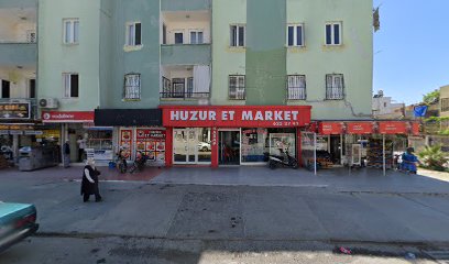 Huzur et market