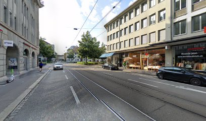Valentino & Extensionpoint Pelikanplatz