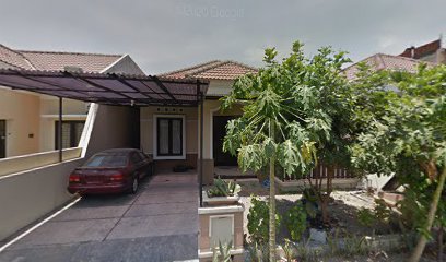 OYO 92030 Ef Palm Guest House Family Syariah