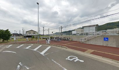 陽羽里駅自転車駐車場