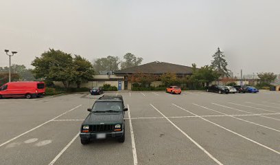 Memorial pool parking lot