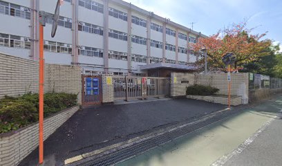 北九州市立医生丘小学校