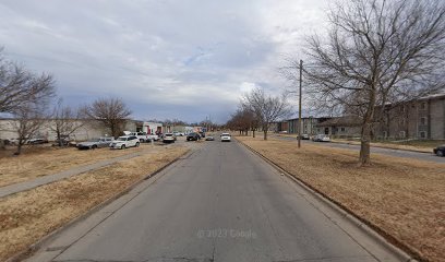 Cooks Mechanic Shop and Tire Repair - Tire repair shop en Wichita, Kansas, EE. UU.