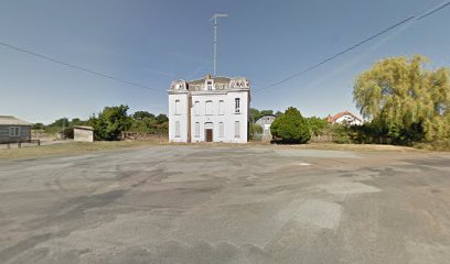 Gare du champ saint pere