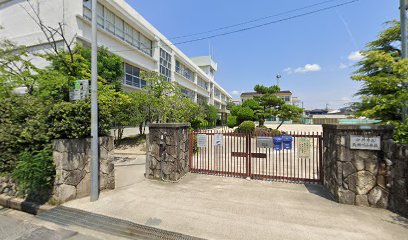 伊丹市立天神川小学校