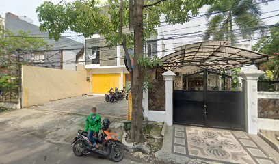 Parkir TJU Ayam Goreng Jakarta