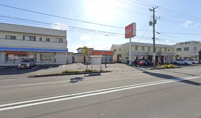 auショップ 八戸類家 [ UQ モバイル取扱店]