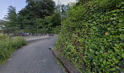 駐輪場(トヨタ東京自動車大学校通学生専用)