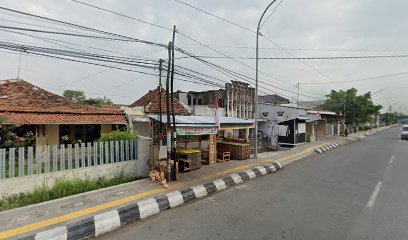 Lesehan Wilem Bebek Goreng, Ikan Goreng