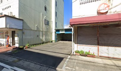 麺屋しずく駐車場