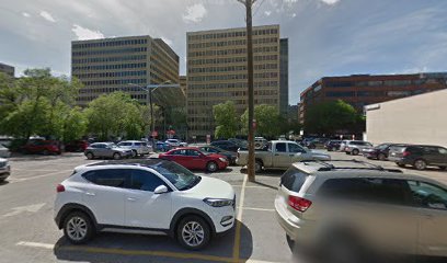 10009-10045 107 St NW Parking