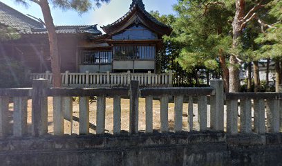 伊夜日子神社子どもの遊び場