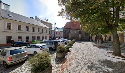 Husovo nám. 104 Parking