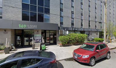 Lisgar Street apartments by Corporate Stays