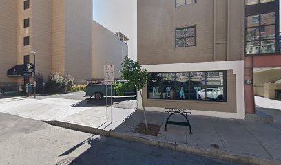 815 W 1st Ave Parking