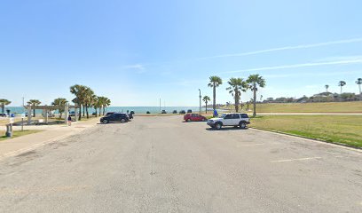 2802 Ocean Dr Parking