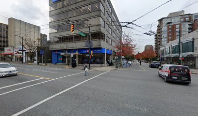 Mobi Bike Station 0070 - 10th & Granville