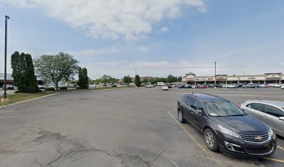 West Bloomfield Plaza Parking