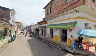 Mercaderia Justo & Bueno - Chaparral 2