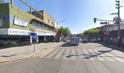 Avenida General Enrique Mosconi 410