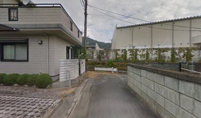 株式会社せんたくクラブ湯村店