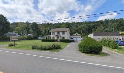 Twin Pines Motel