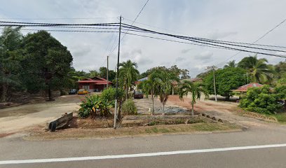 Penjual ayam kampong