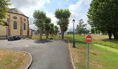 RÉVÉO Charging Station