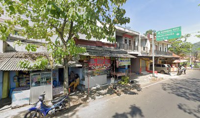 Warung Makan Ibu Hj.Enur Sindang Heula