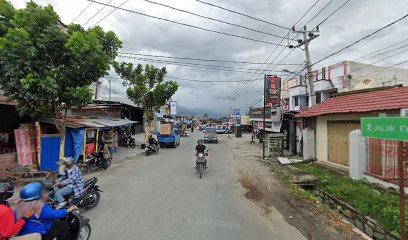 Tukang Gigi Hi. Parukku Yawe