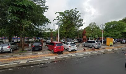 Tempat Parkir barat