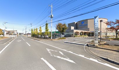 日本キャンパックホール図書館（明和町立図書館）駐車場