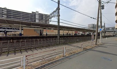 若葉駅西口自転車駐車場