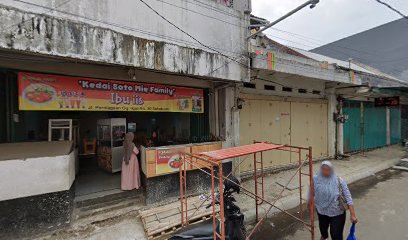 Kedai Soto Mie Gamily Ibu Iis