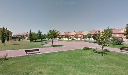 Parque - Plaza dе Castilla γ León - Medina dеl Campo