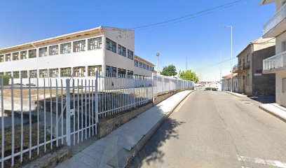 Escuela básica de 1.° CEB de Miranda de l Douro/ Escola Básica de 1.º CEB de Miranda do Douro