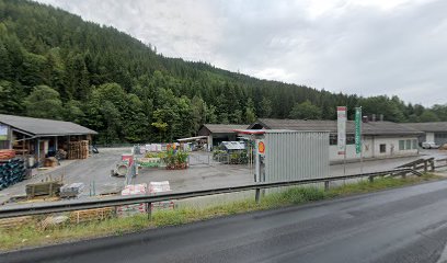 Landring Lagerhaus Genol Tankstelle