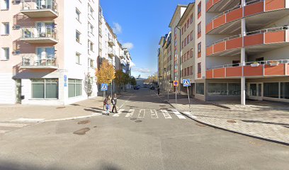 Sollentuna Takrenovering & Plåtslageri - Lokal Takläggare