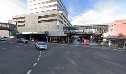 Wollongong train station parking